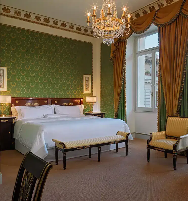 2o Sports Voyages - Séjour Match Italie France Tournoi des 6 nations 2025 à Rome Hôtel Westin Excelsior